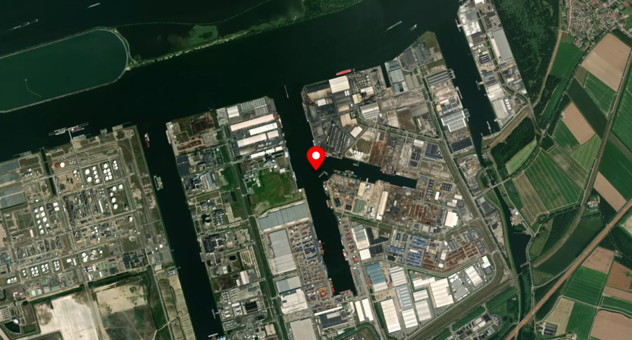 Port image