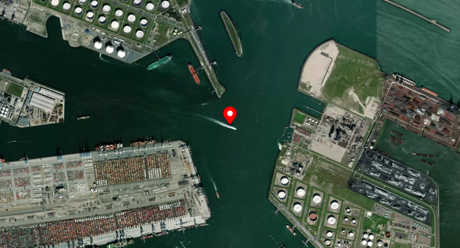 Port image