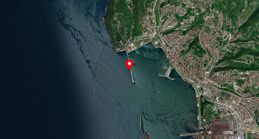 Port image